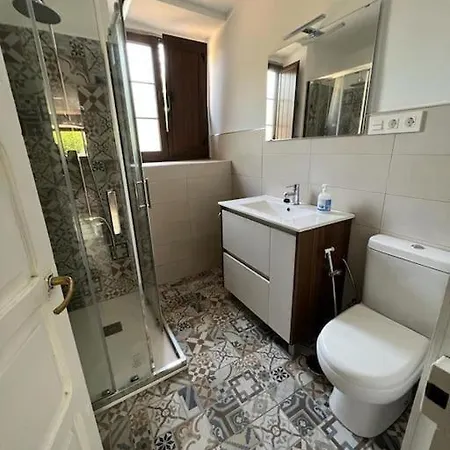 Bien Equipada Casa De Pueblo *